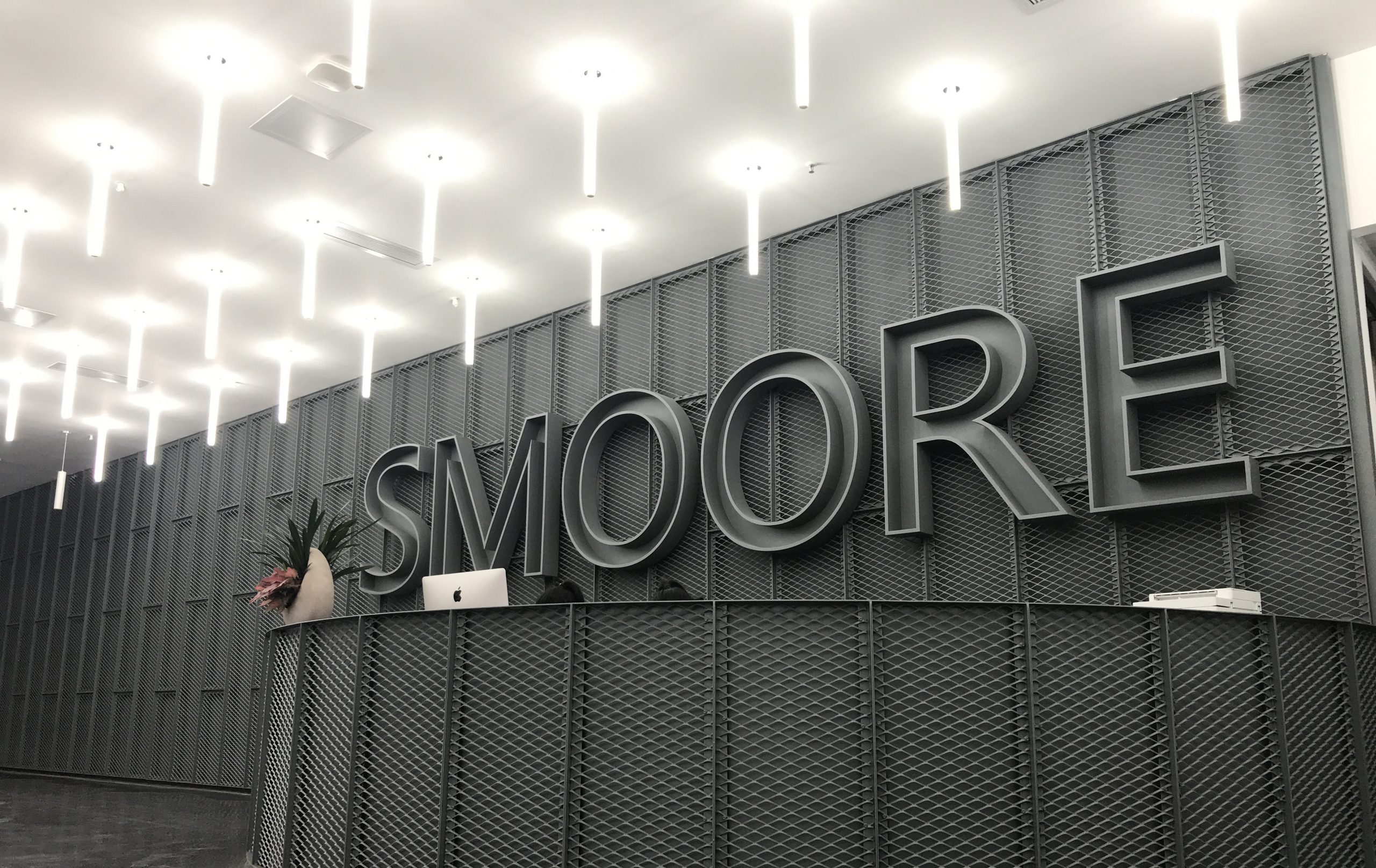 Smoore Expected Up to 54% Profit Drop in 2022H1